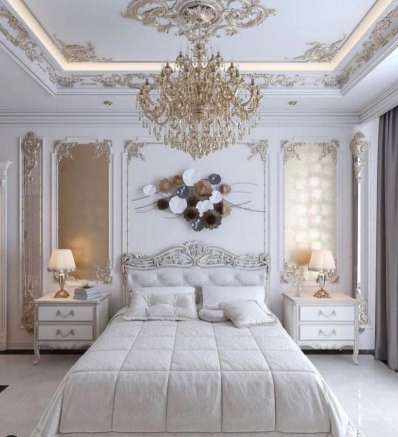 Отель Empress Madani Palace Суррей Экстерьер фото